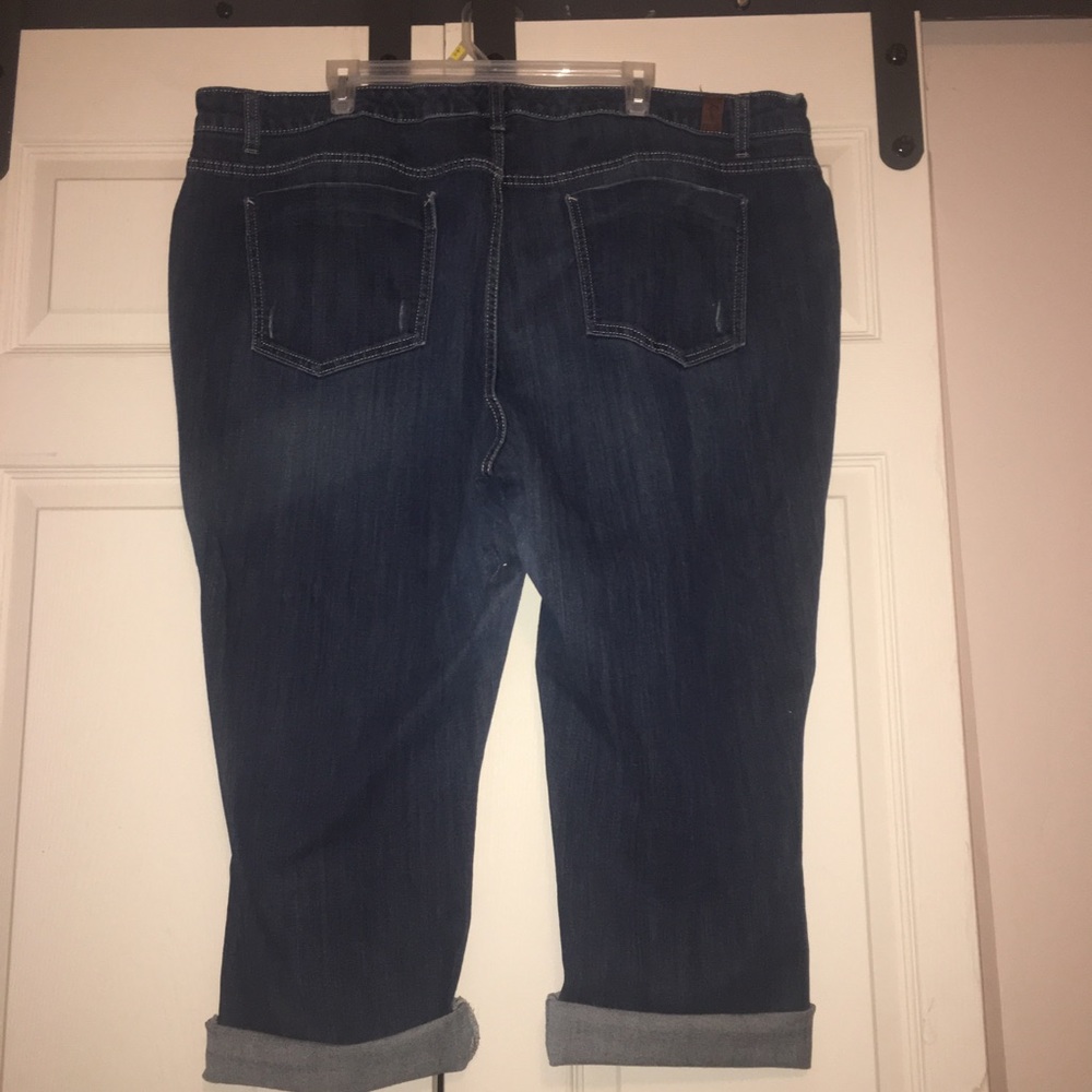 Simply Vera Capris 24W